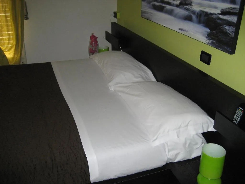 ***  Hotel Duarte Бордигера Италия